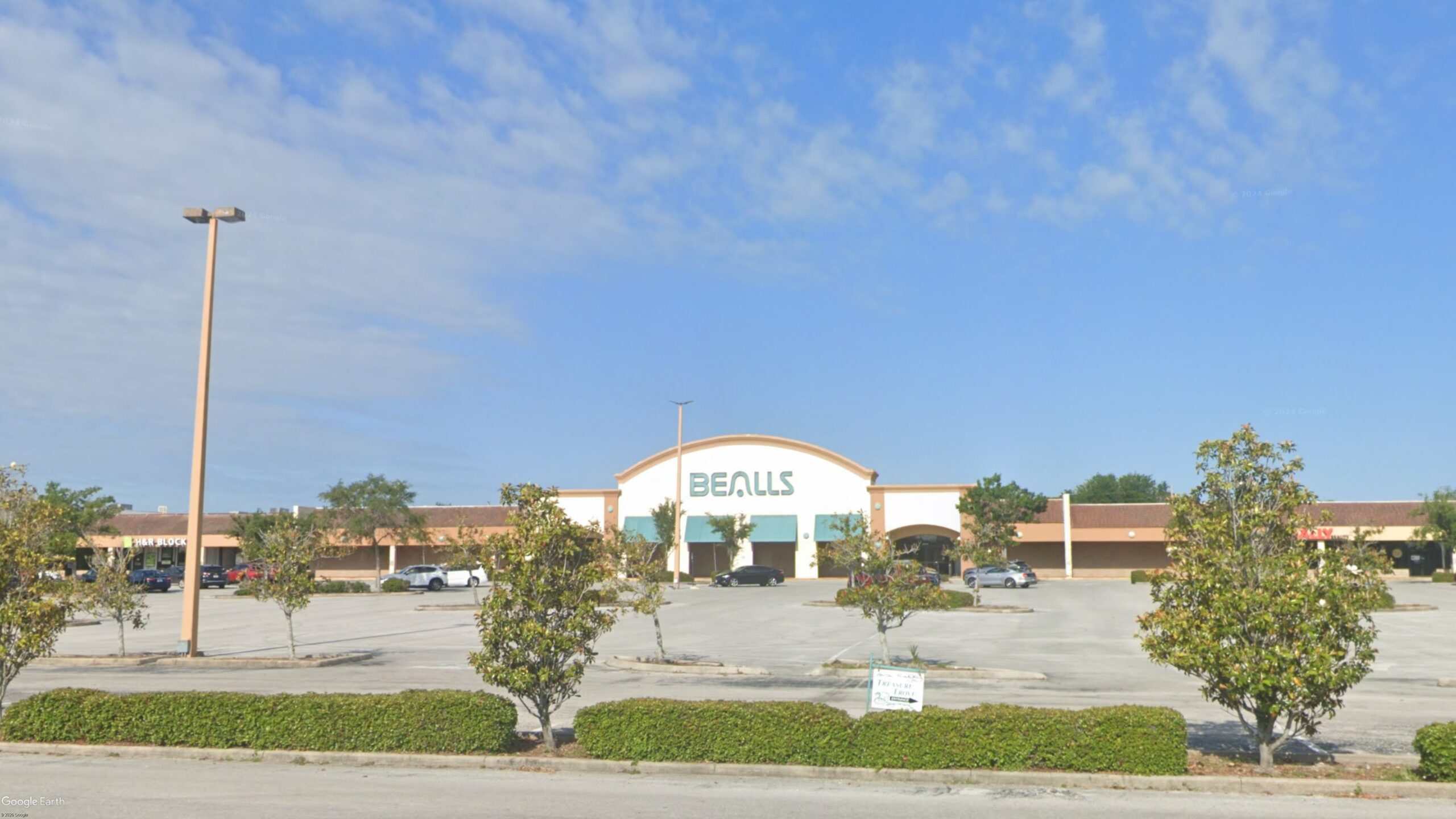 point plaza retail
